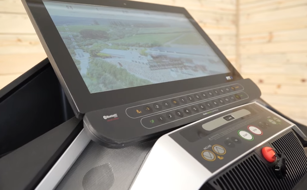 What to Watch While on Treadmill? FitnessProfy